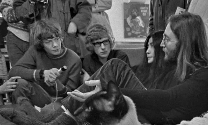 Arkivfoto fra Karsten Højens møde med John Lennon og Yoko Ono